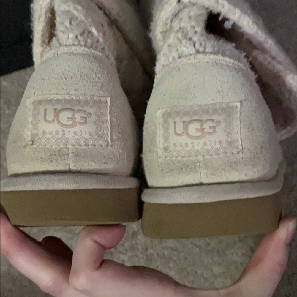 Off White Knitted Uggs - image 4